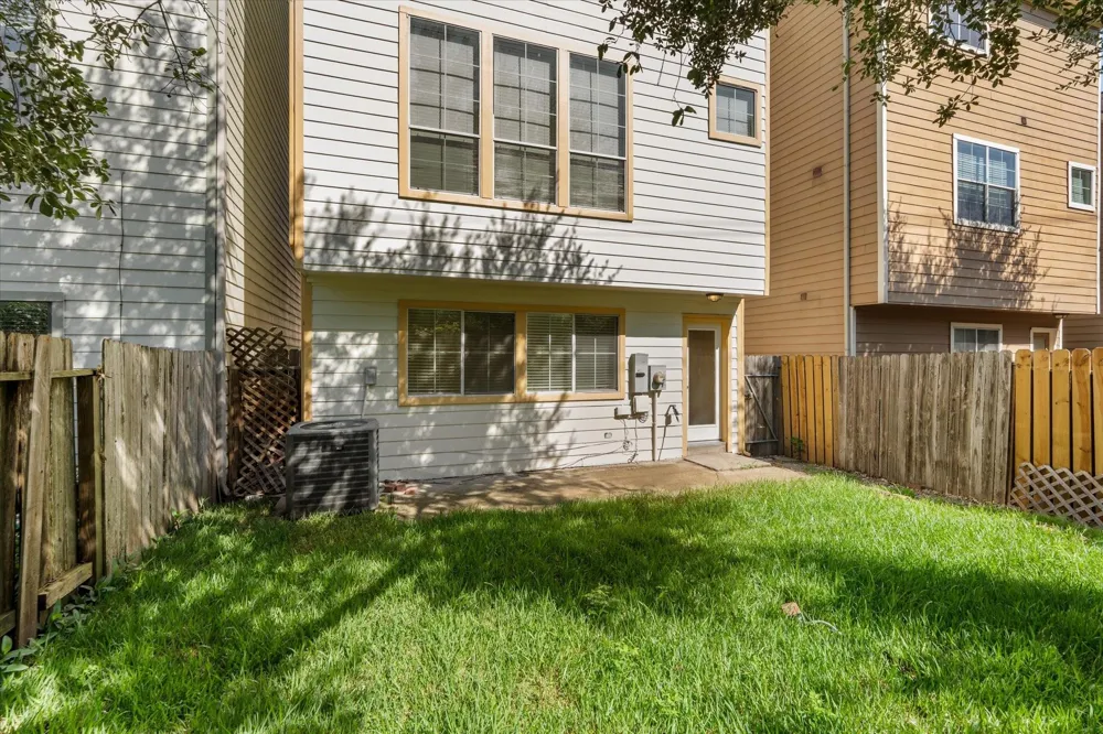 3318 Clearview Villa Way Houston, TX 77025