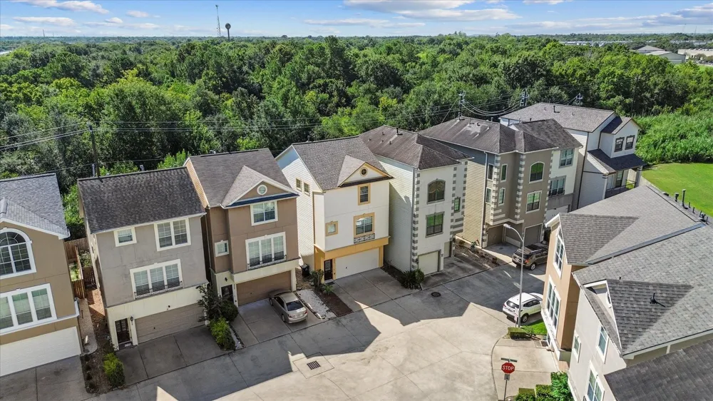 3318 Clearview Villa Way Houston, TX 77025
