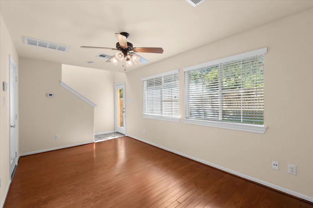 3318 Clearview Villa Way Houston, TX 77025