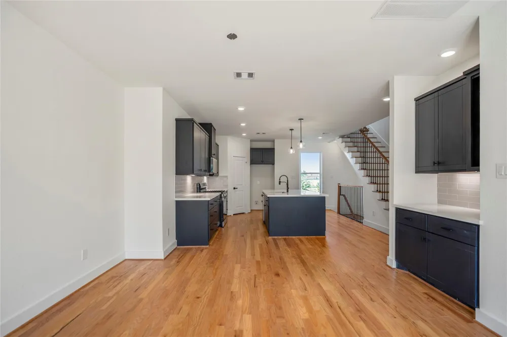 6320 Del Rio Street Houston, TX 77021