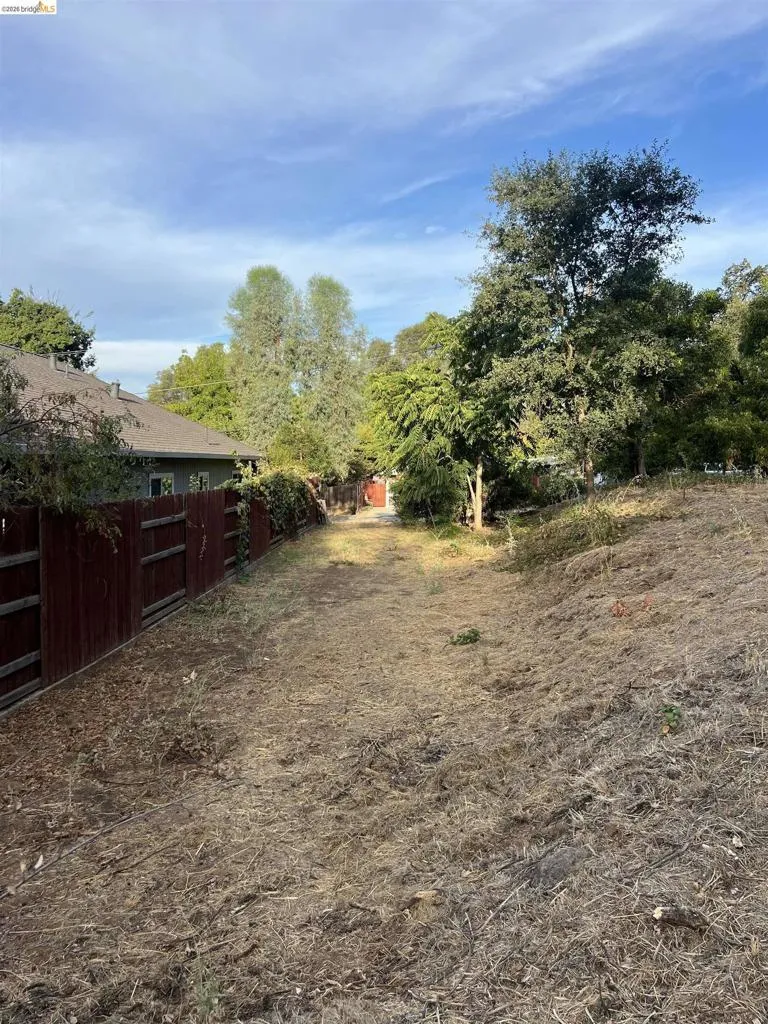 18237 9Th Ave Jamestown, CA 95327