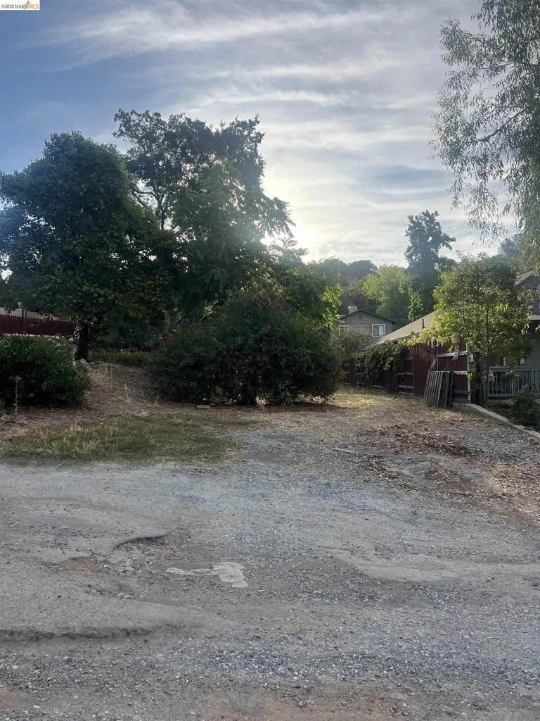 18237 9Th Ave Jamestown, CA 95327