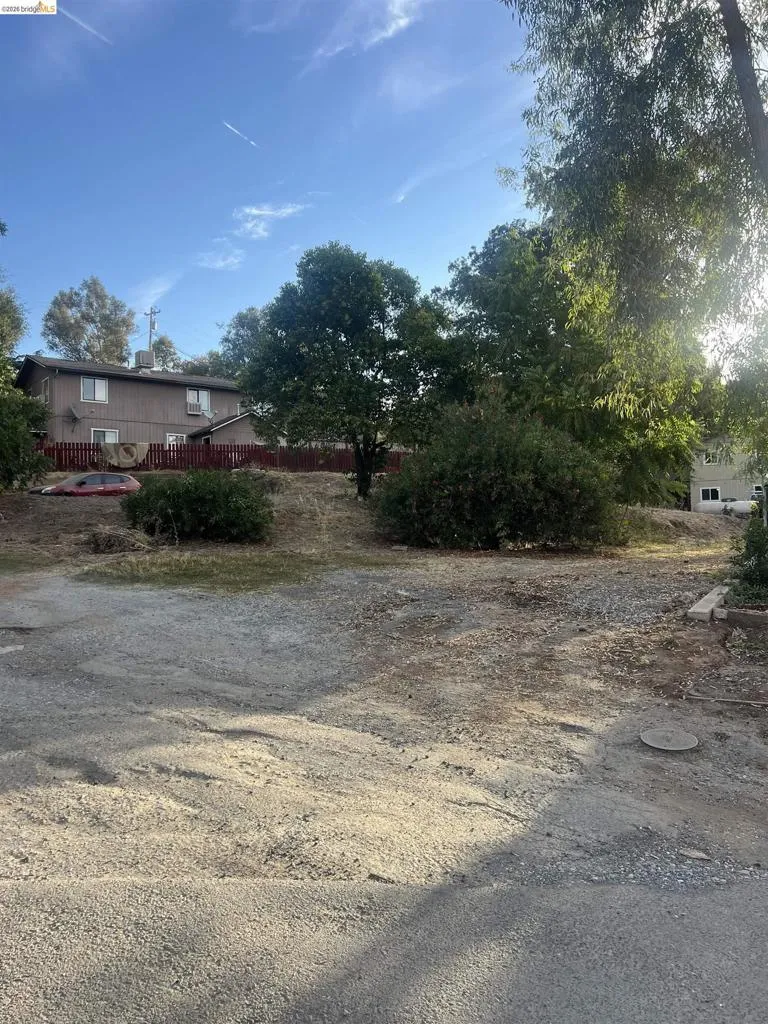 18237 9Th Ave Jamestown, CA 95327