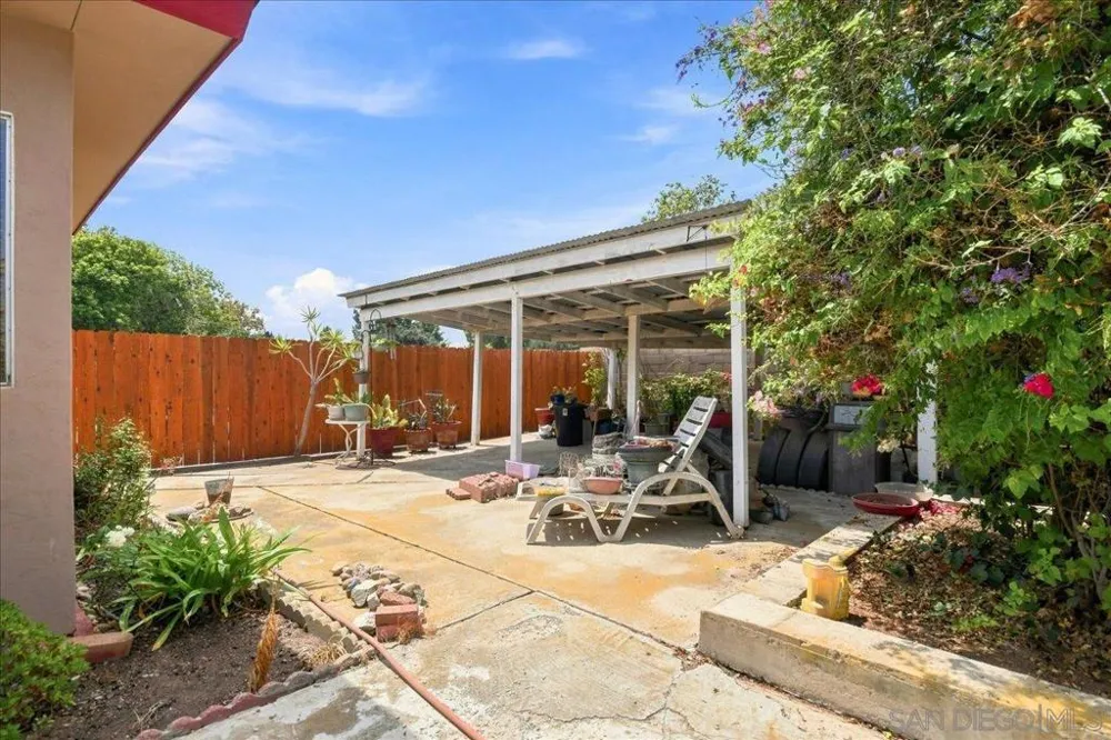 986 9th St Imperial Beach, CA 91932
