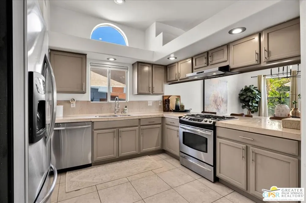 30376 Avenida Juarez Cathedral City, CA 92234