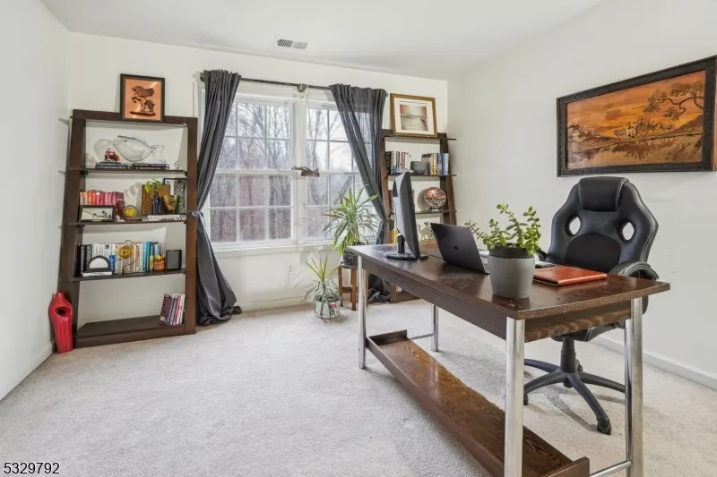 15 Shadow Hill Way Washington, NJ 07840