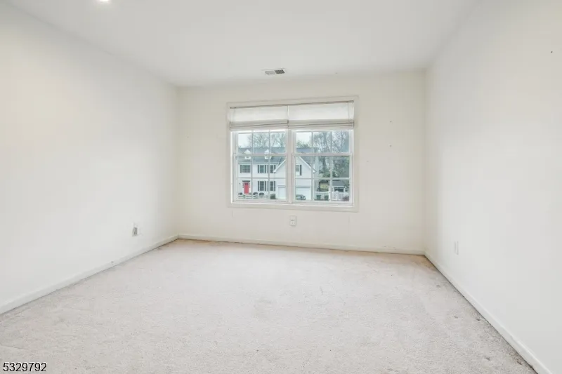 15 Shadow Hill Way Washington, NJ 07840