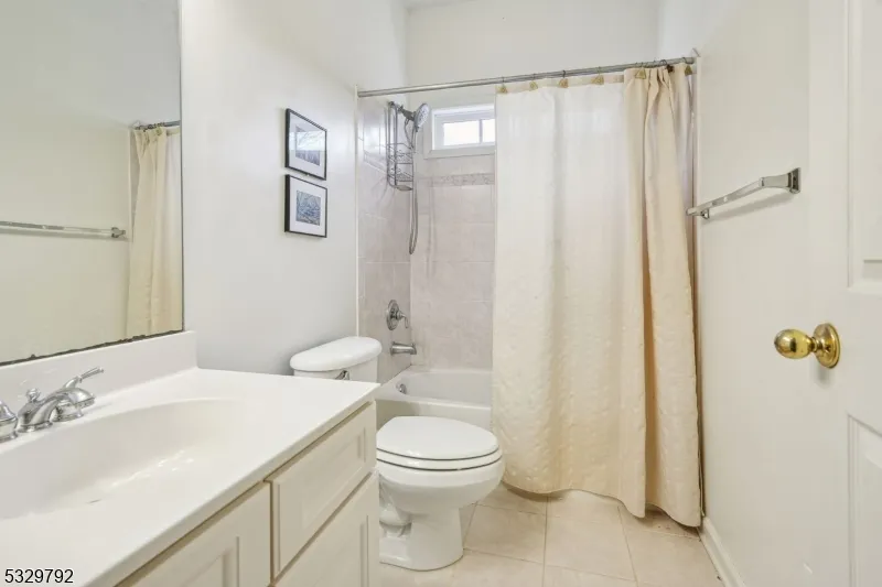 15 Shadow Hill Way Washington, NJ 07840