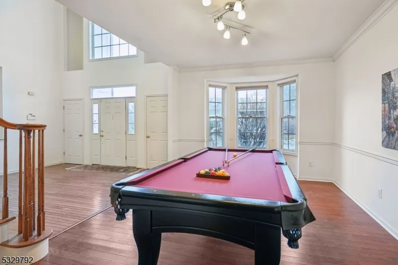 15 Shadow Hill Way Washington, NJ 07840