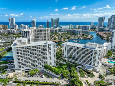 600 Three Islands Boulevard #801