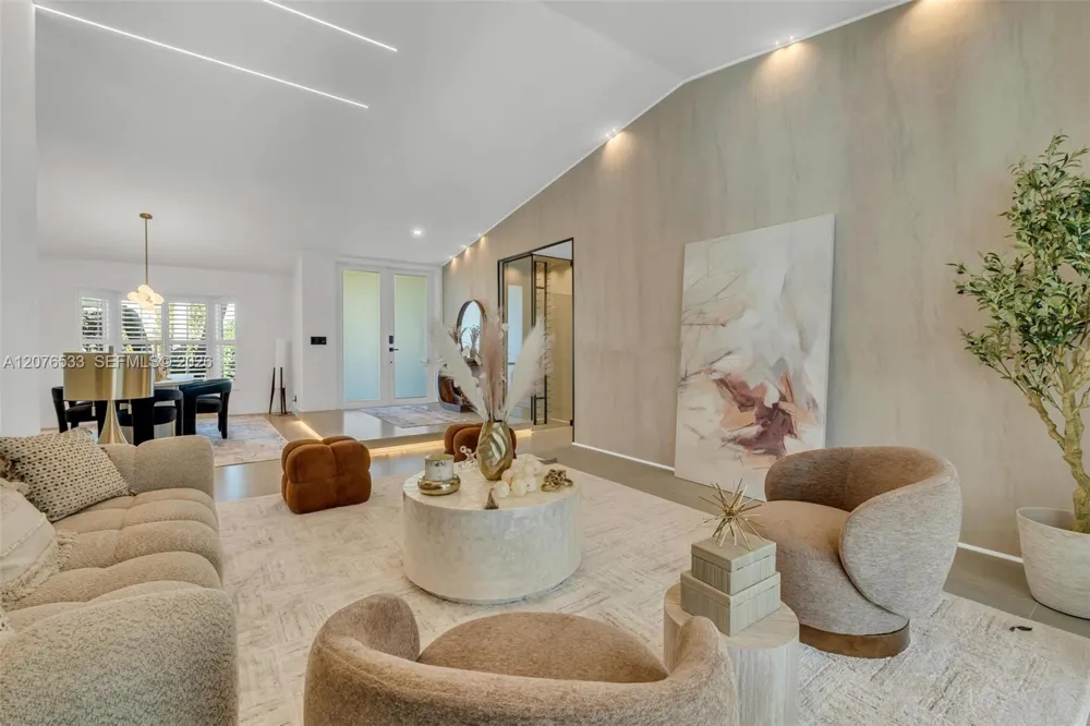 11834 Island Lakes Ln Boca Raton, FL 33498