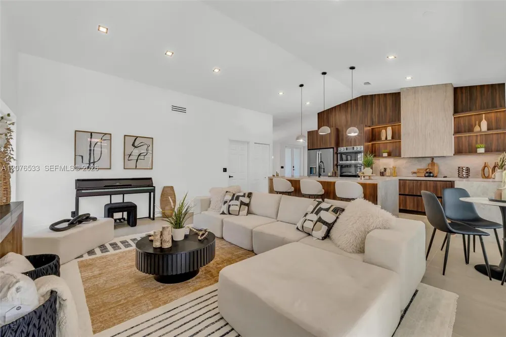 11834 Island Lakes Ln Boca Raton, FL 33498