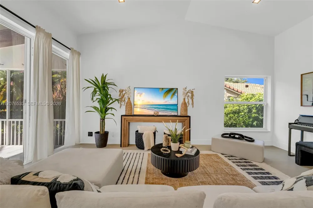 11834 Island Lakes Ln Boca Raton, FL 33498