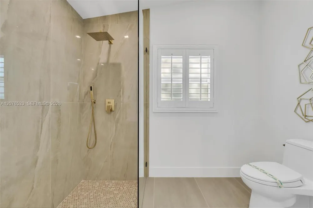 11834 Island Lakes Ln Boca Raton, FL 33498