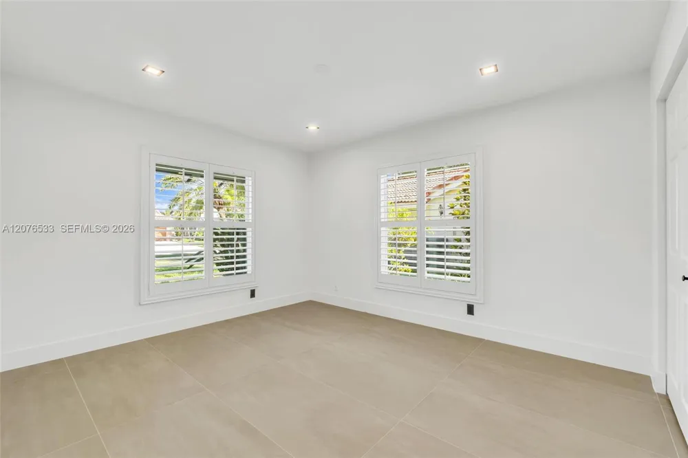 11834 Island Lakes Ln Boca Raton, FL 33498