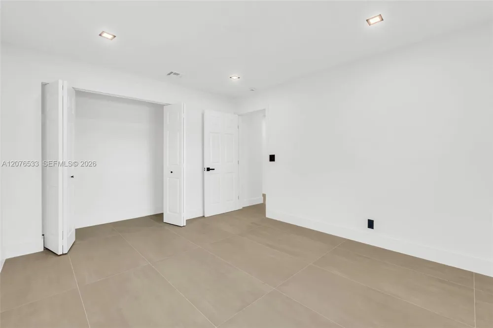 11834 Island Lakes Ln Boca Raton, FL 33498