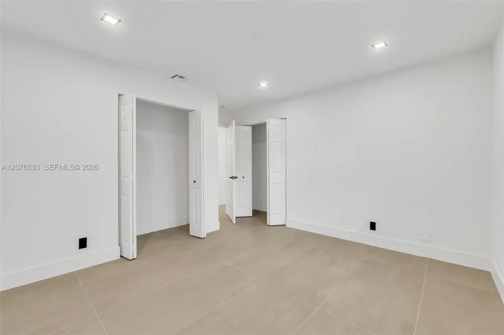 11834 Island Lakes Ln Boca Raton, FL 33498