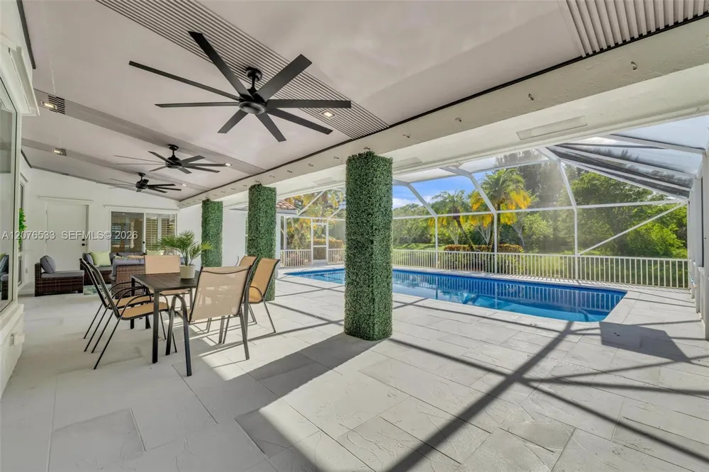 11834 Island Lakes Ln Boca Raton, FL 33498