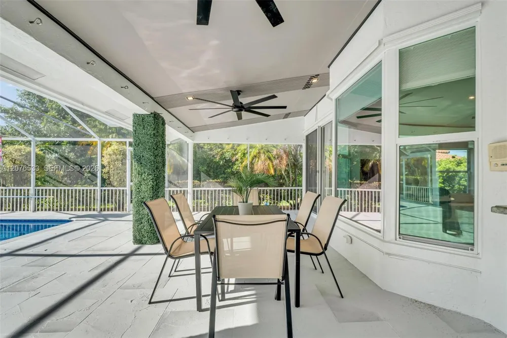 11834 Island Lakes Ln Boca Raton, FL 33498