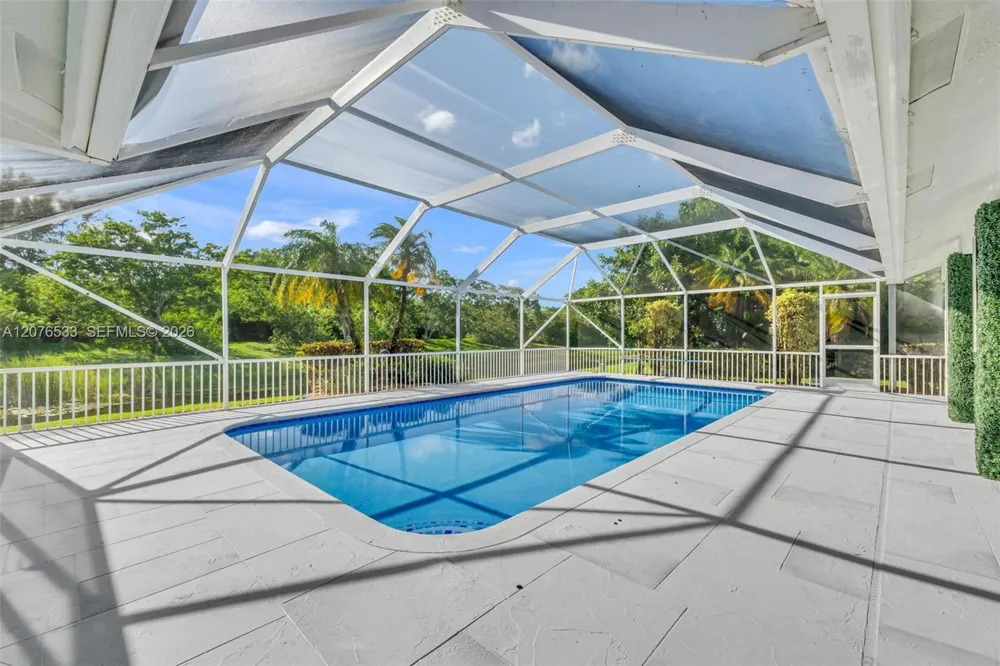 11834 Island Lakes Ln Boca Raton, FL 33498