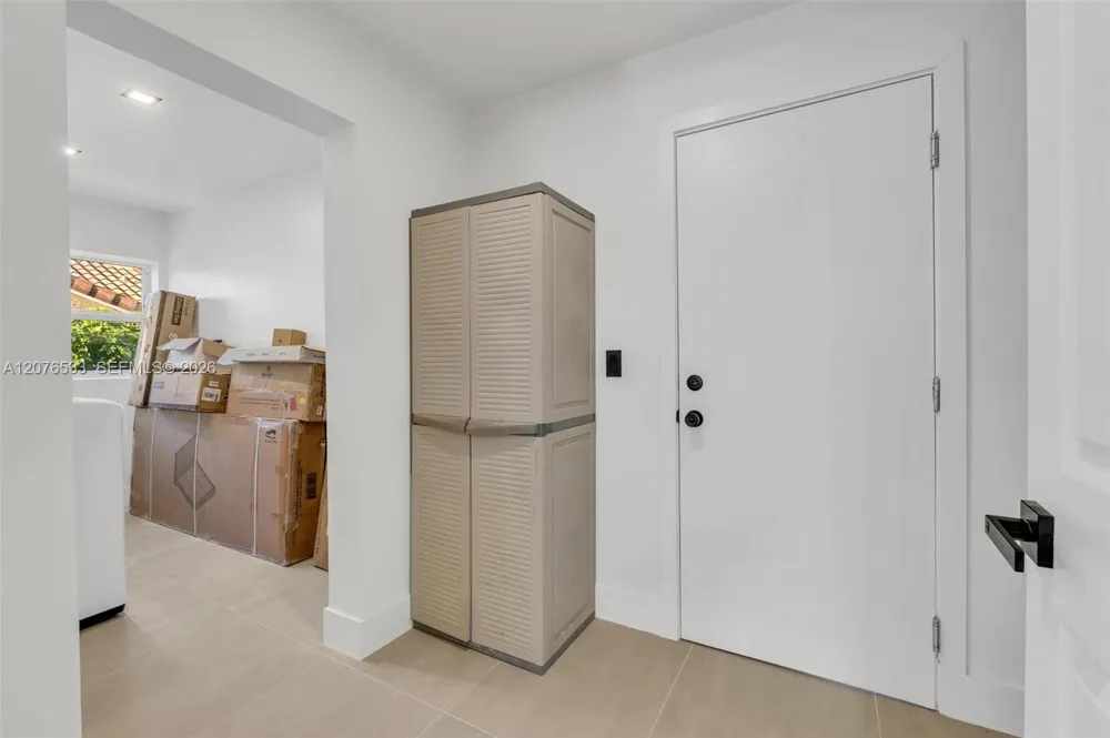 11834 Island Lakes Ln Boca Raton, FL 33498
