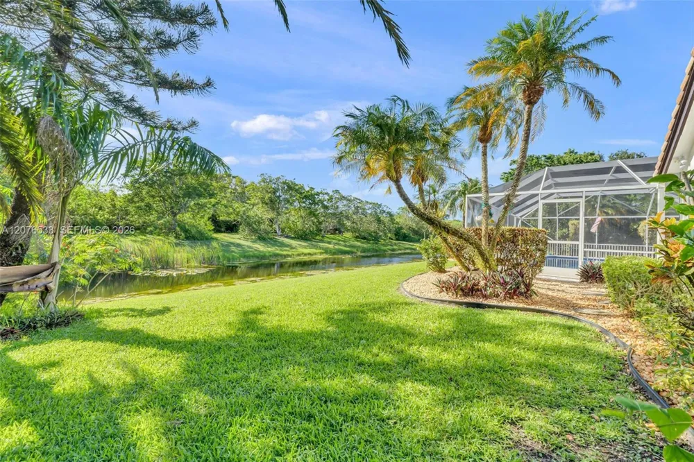 11834 Island Lakes Ln Boca Raton, FL 33498