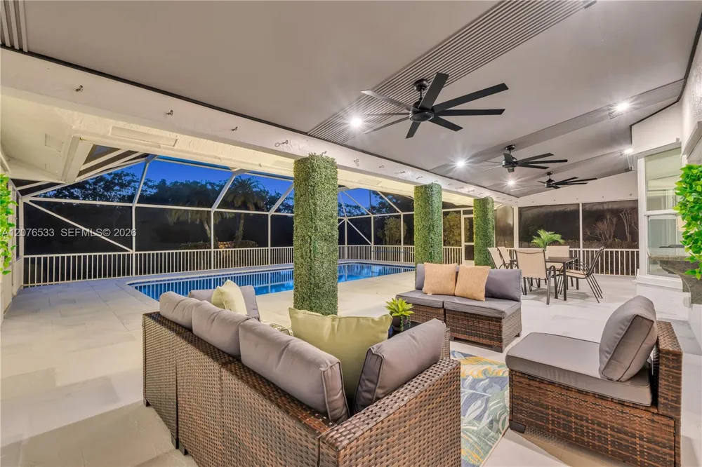 11834 Island Lakes Ln Boca Raton, FL 33498