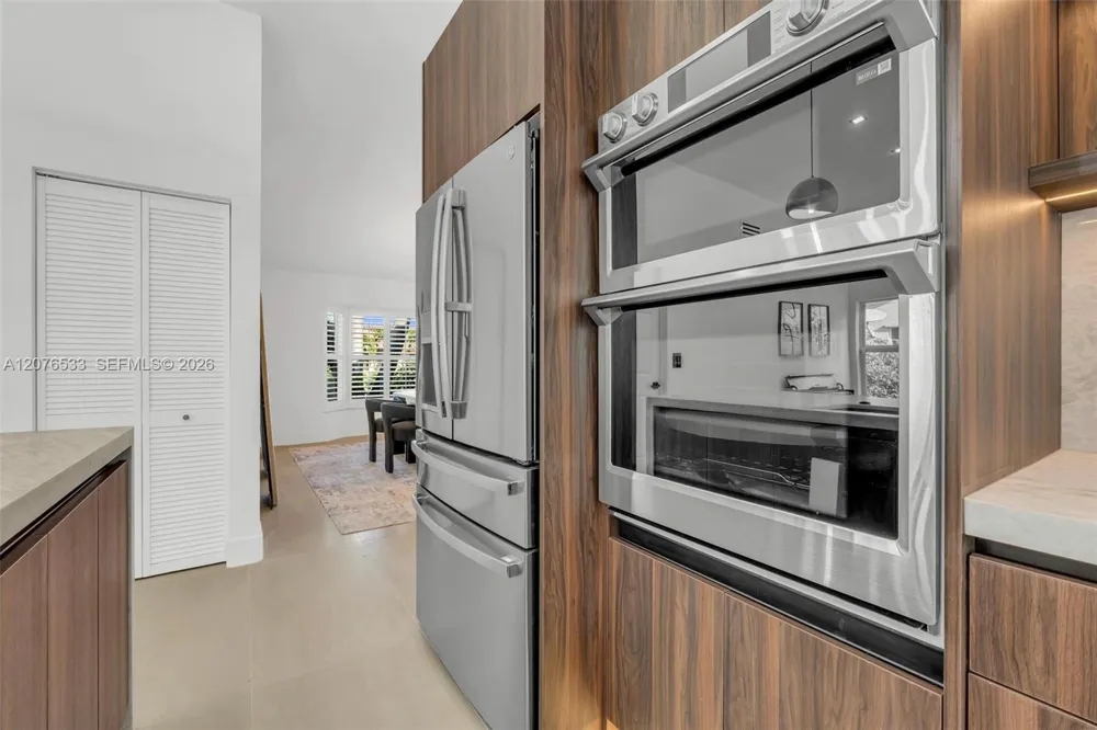 11834 Island Lakes Ln Boca Raton, FL 33498