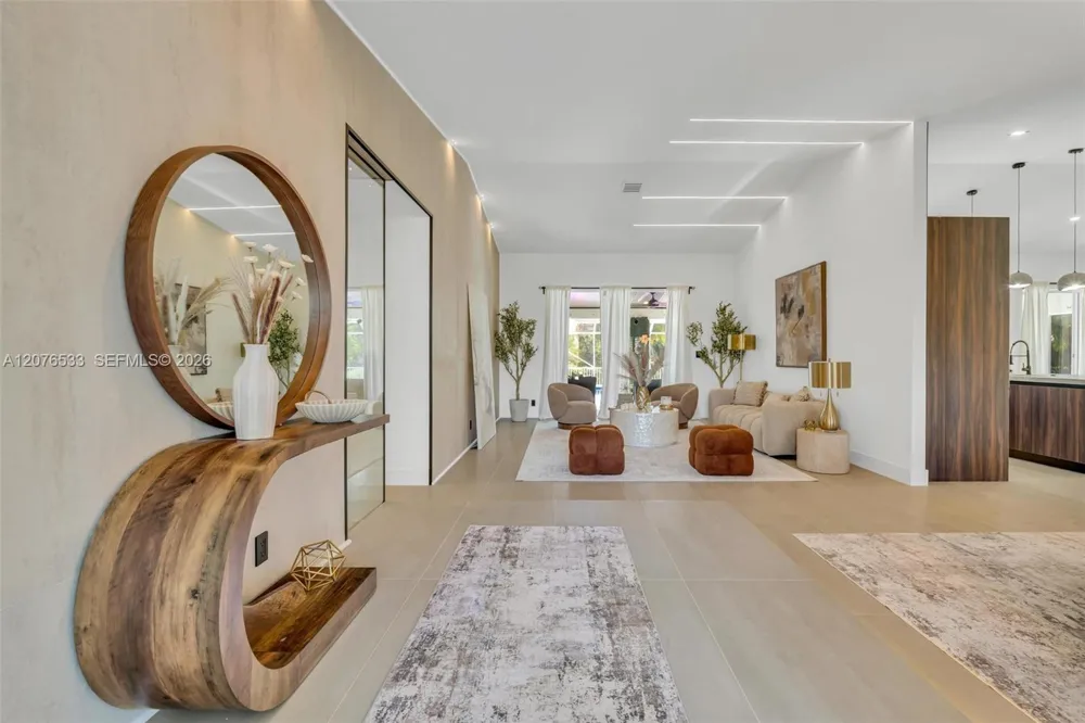 11834 Island Lakes Ln Boca Raton, FL 33498