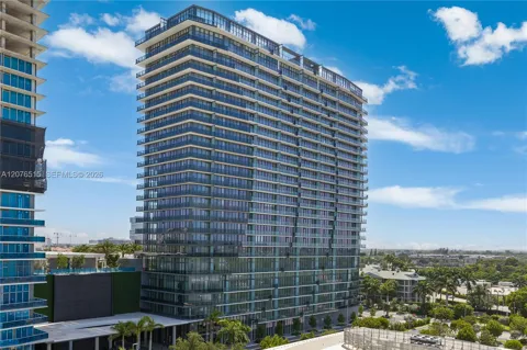 1170 E Hallandale Beach Blvd #304