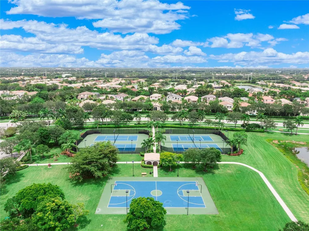 11910 Osprey Point Circle Wellington, FL 33449