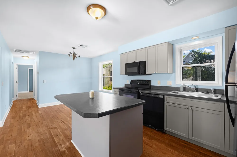 27 N 12th Street Del Haven, NJ 08251