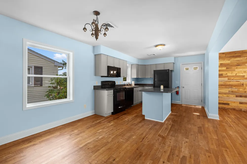 27 N 12th Street Del Haven, NJ 08251