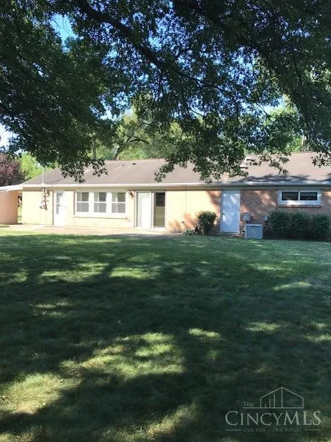 65 Blackstone Drive Centerville, OH 45459