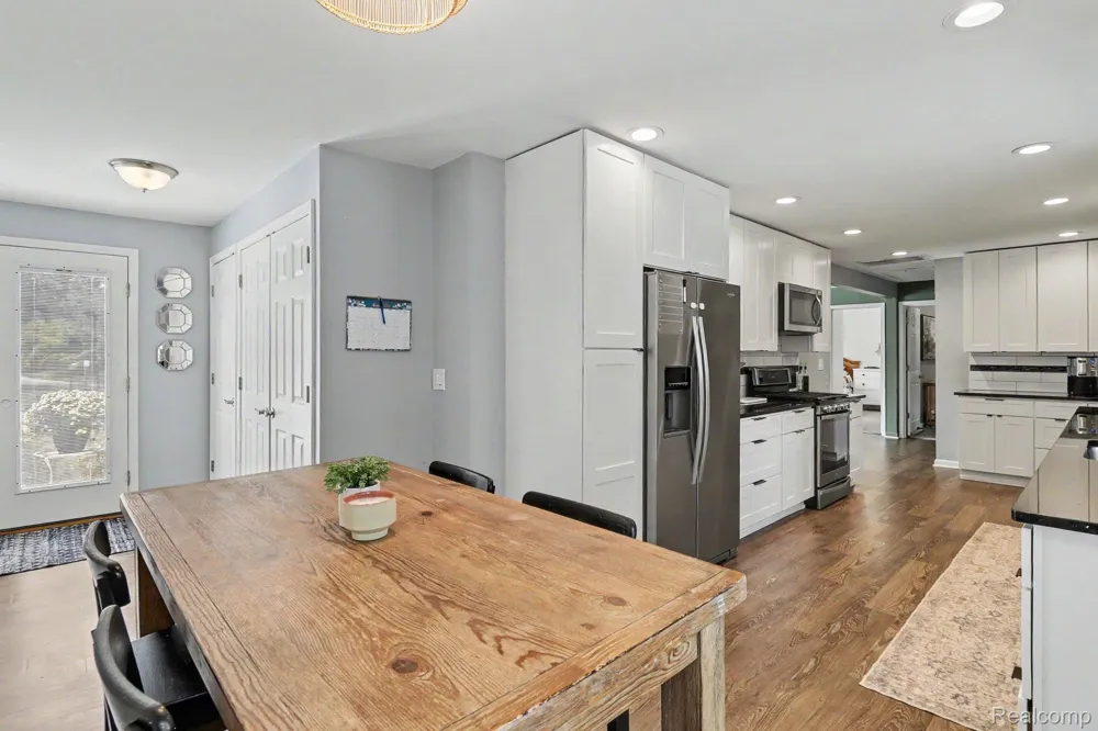 249 S Coats Road Oxford Charter Township, MI 48371