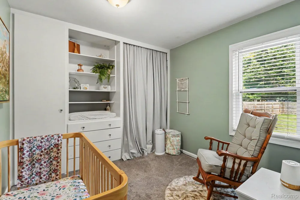 249 S Coats Road Oxford Charter Township, MI 48371