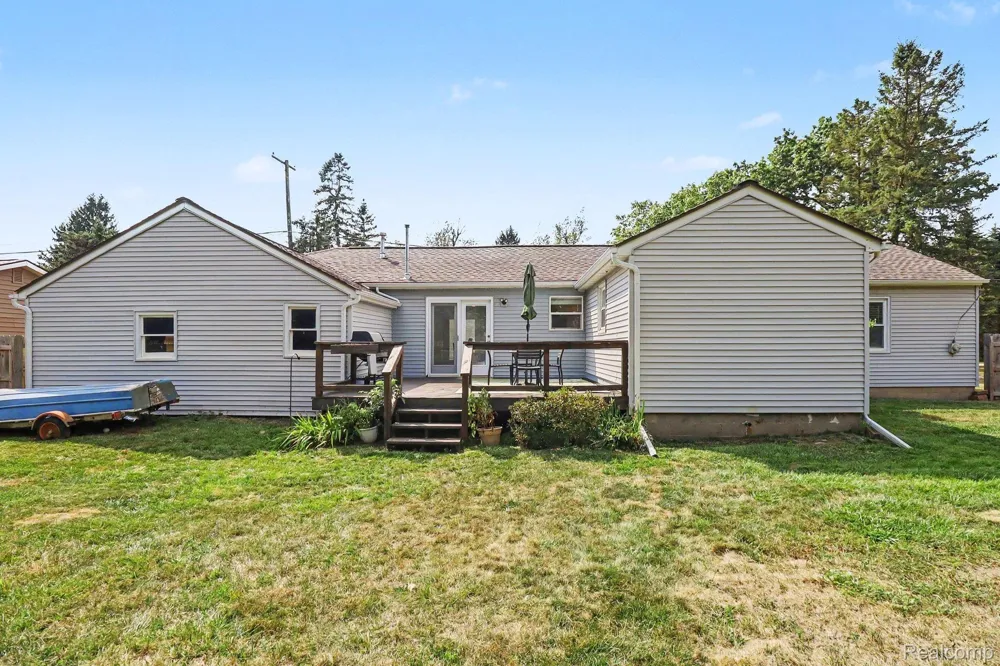 249 S Coats Road Oxford Charter Township, MI 48371