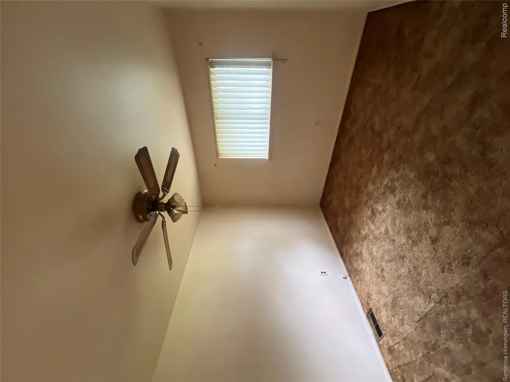 33464 Beechnut Street Westland City, MI 48186