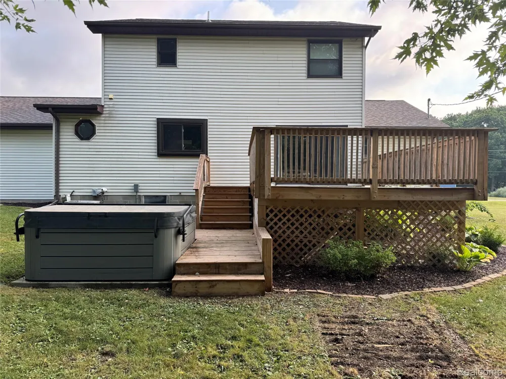 1712 Peppermill Road Lapeer Township, MI 48446