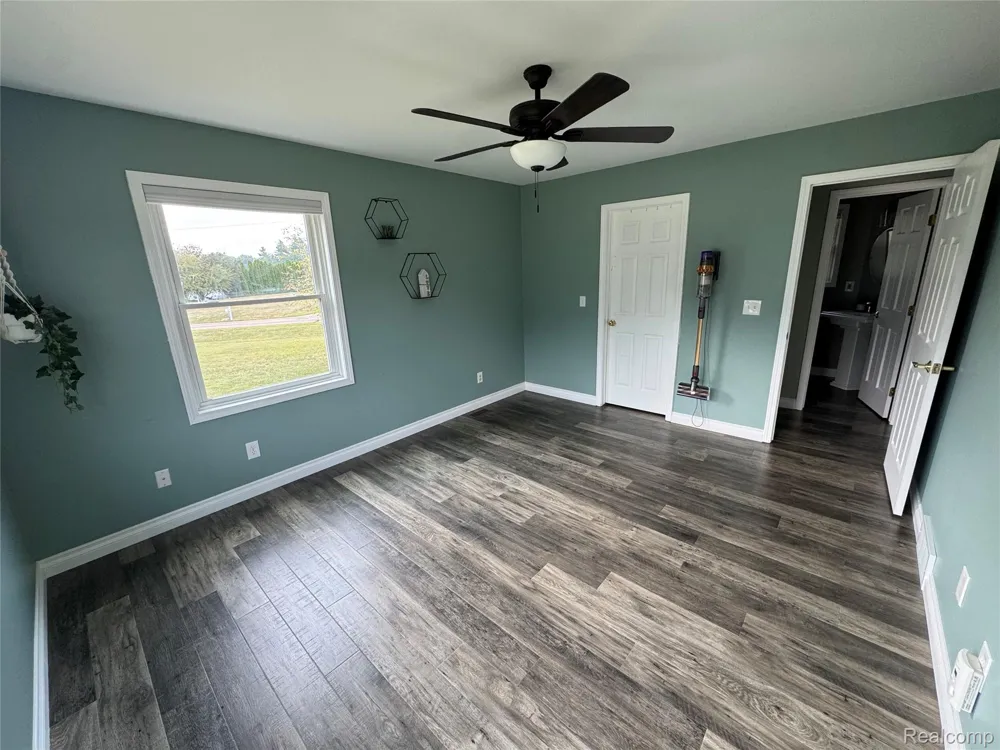 1712 Peppermill Road Lapeer Township, MI 48446