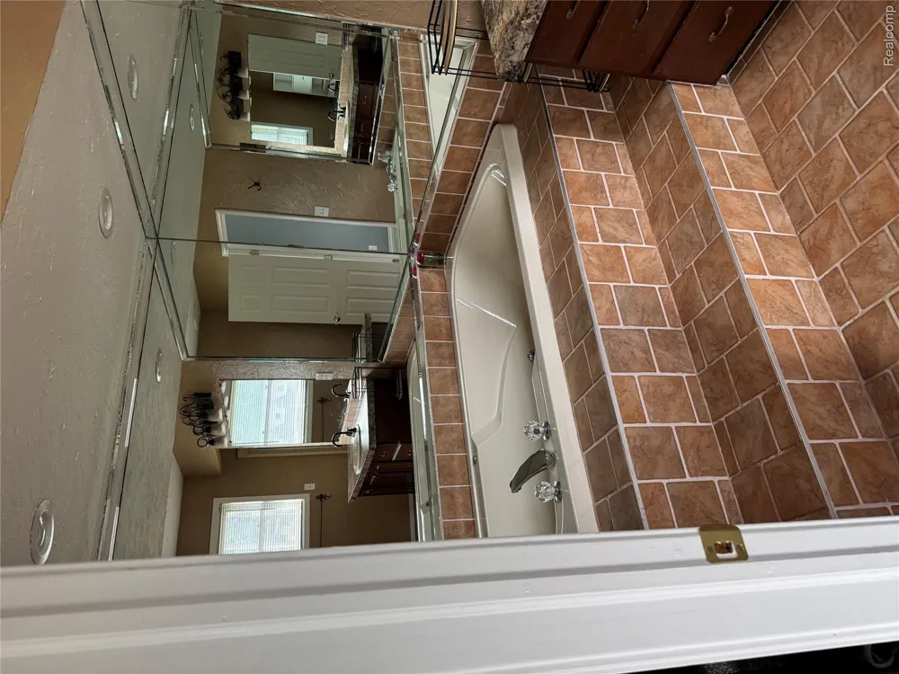 1712 Peppermill Road Lapeer Township, MI 48446