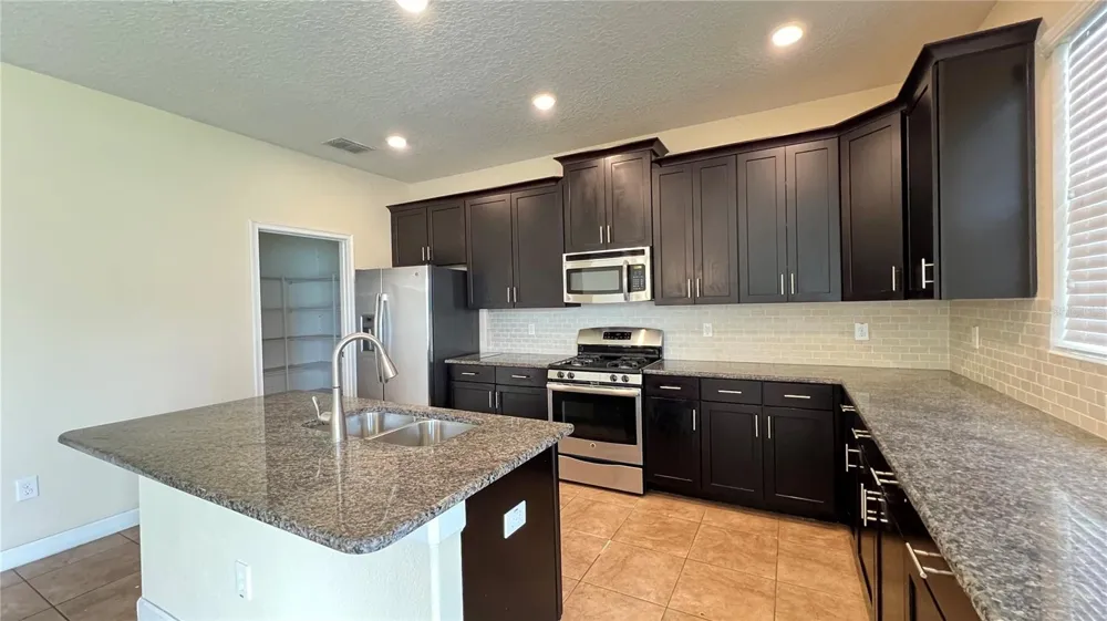 15607 PORTER ROAD Winter Garden, FL 34787