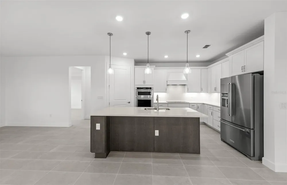 10827 SUN DROP STREET Venice, FL 34293
