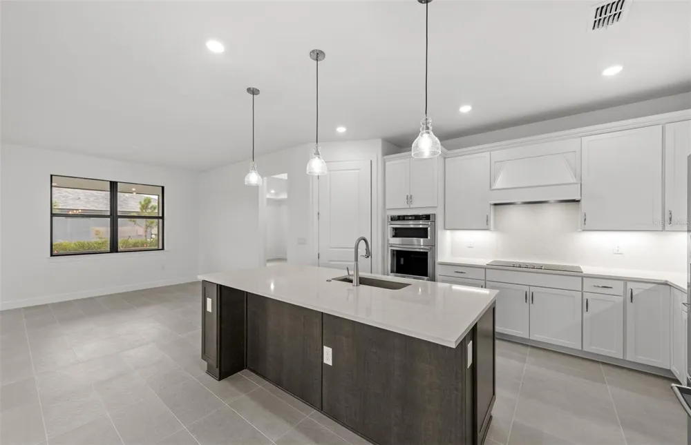 10827 SUN DROP STREET Venice, FL 34293
