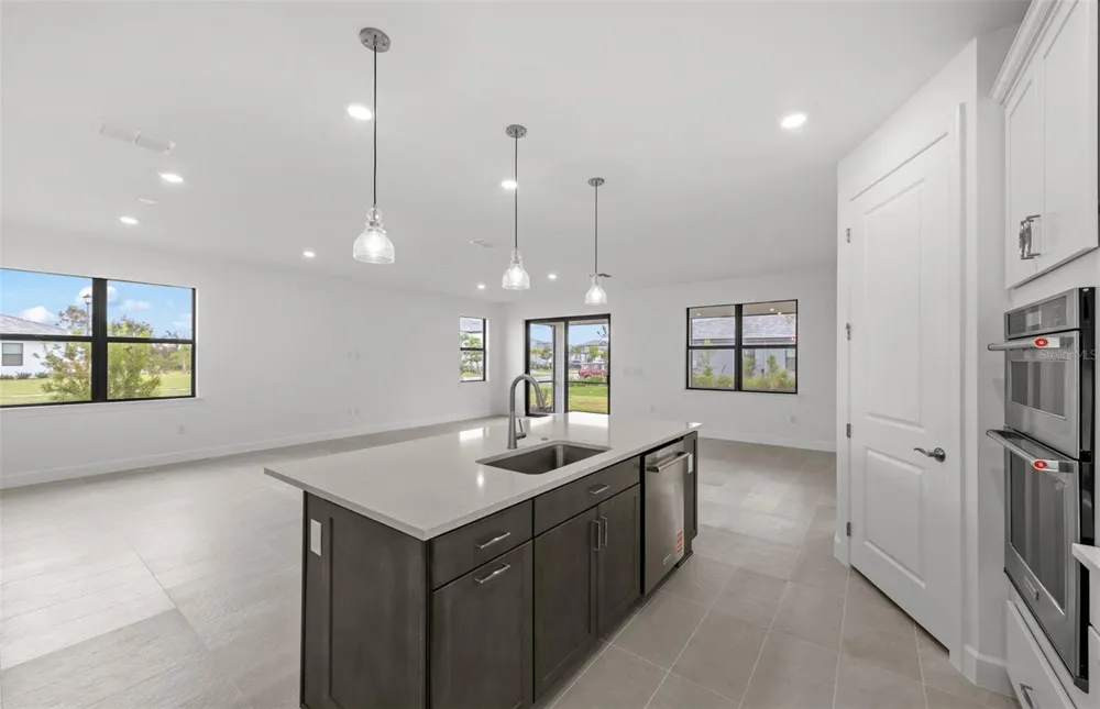 10827 SUN DROP STREET Venice, FL 34293