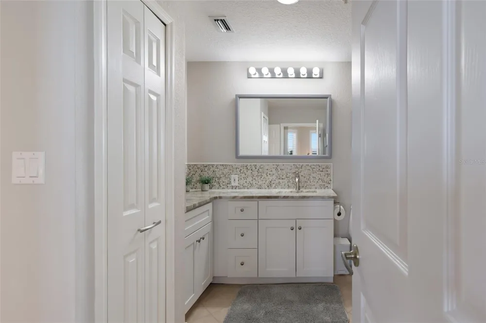 5100 JESSIE HARBOR DRIVE #404 Osprey, FL 34229