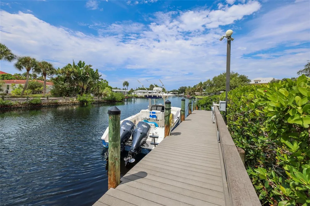 5100 JESSIE HARBOR DRIVE #404 Osprey, FL 34229