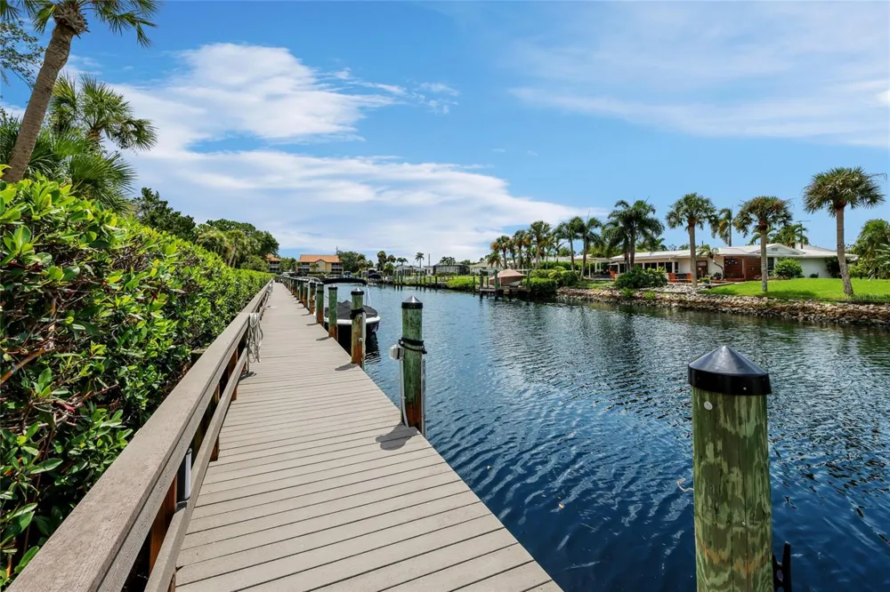 5100 JESSIE HARBOR DRIVE #404 Osprey, FL 34229