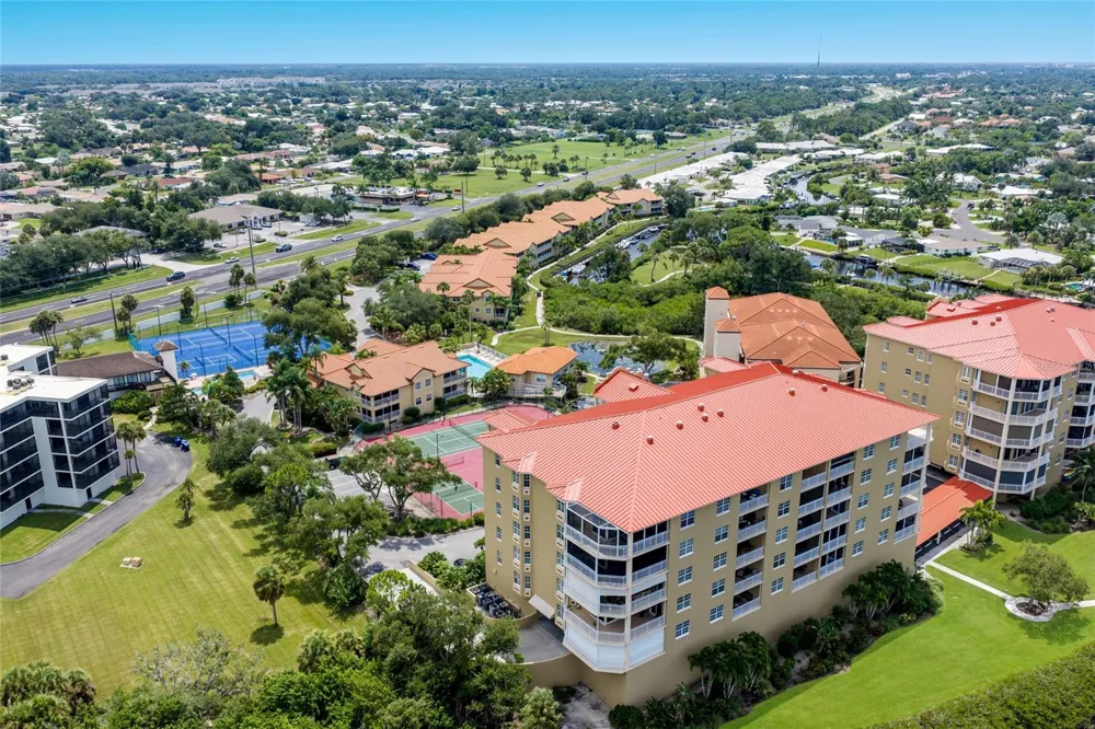 5100 JESSIE HARBOR DRIVE #404 Osprey, FL 34229