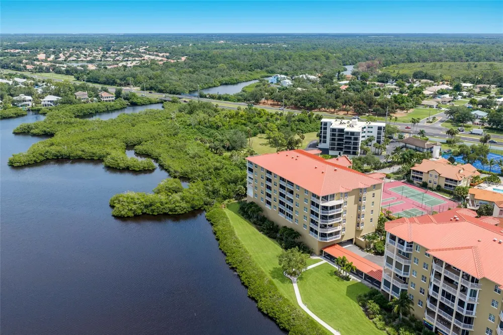 5100 JESSIE HARBOR DRIVE #404 Osprey, FL 34229